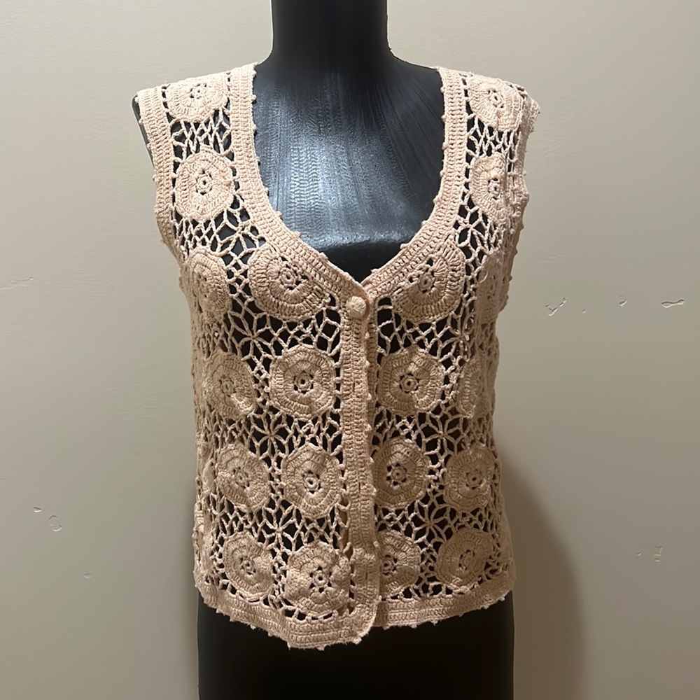 Sophisticates peach colored crochet button down vest large